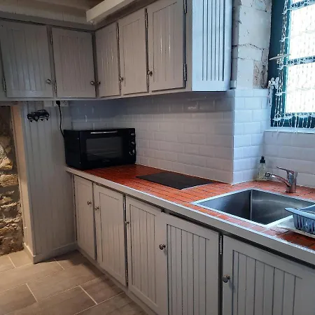 Holiday home Maison Cosy En Pierre A Ars Ars-en-Re